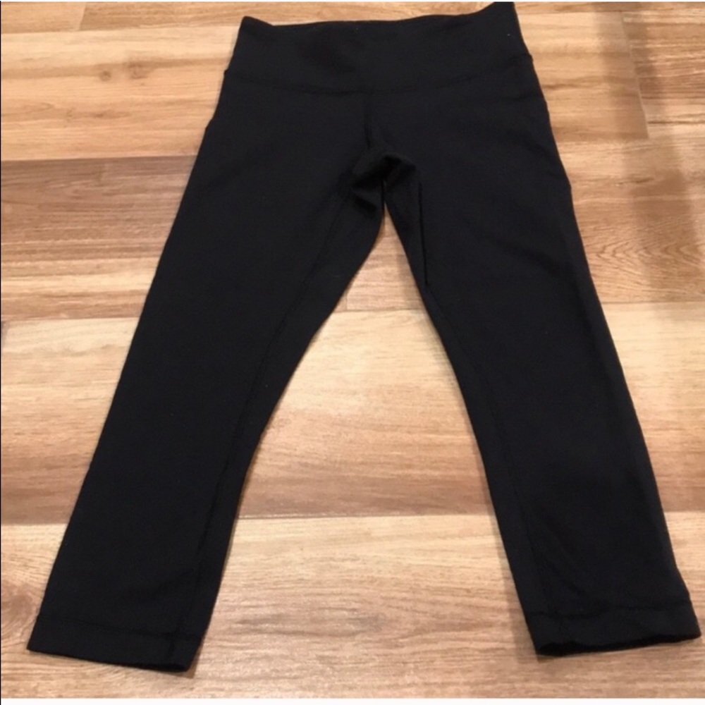 Lululemon Black crop legging